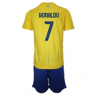 Camisa de Futebol Al-Nassr Cristiano Ronaldo #7 Equipamento Principal Infantil 2023-24 Manga Curta (+ Calças curtas)